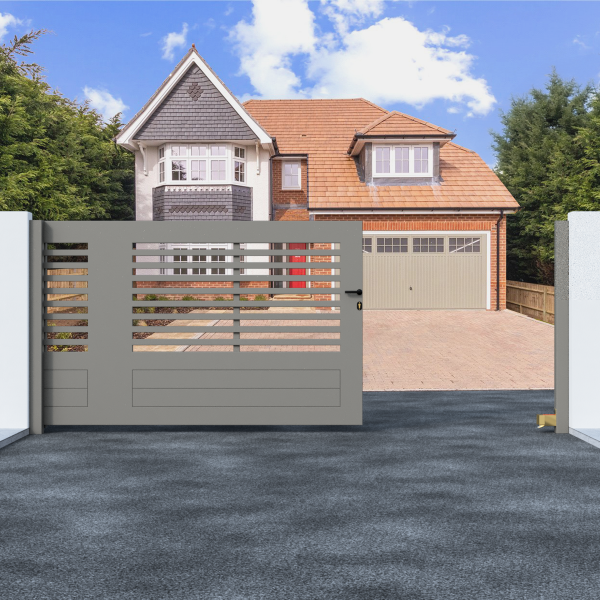Metal Sliding Gate with Horizontal Bars